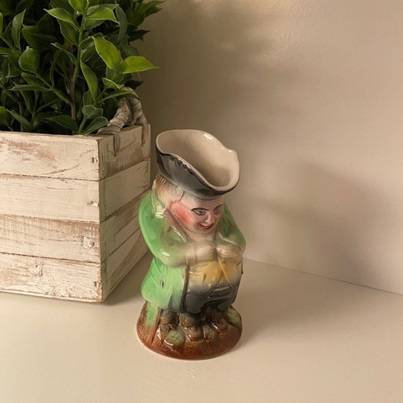Toby Jug Mug Pitcher Made in England Tavern Décor Médieval Ambiance Vintage - Picture 2 of 10